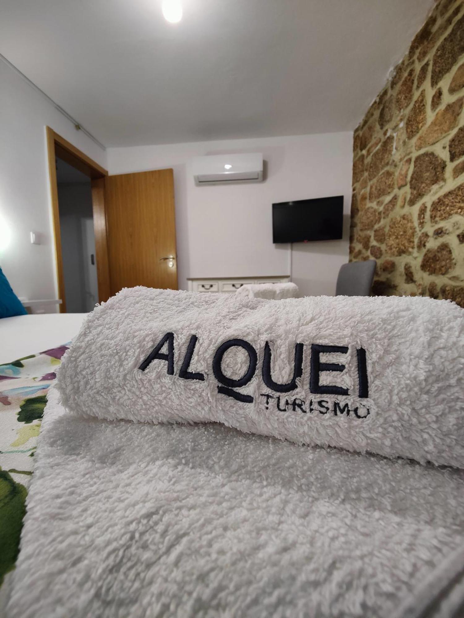 Alqueiturismo - Casas De Campo กัวร์ดา ห้อง รูปภาพ